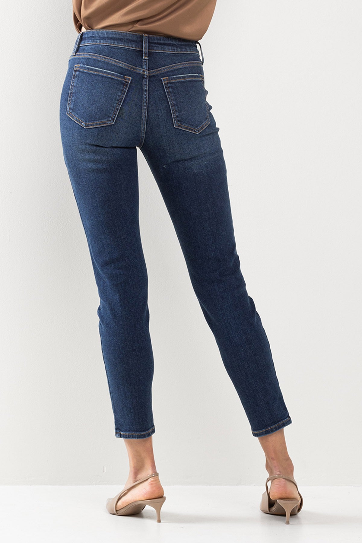 Ada Jeans