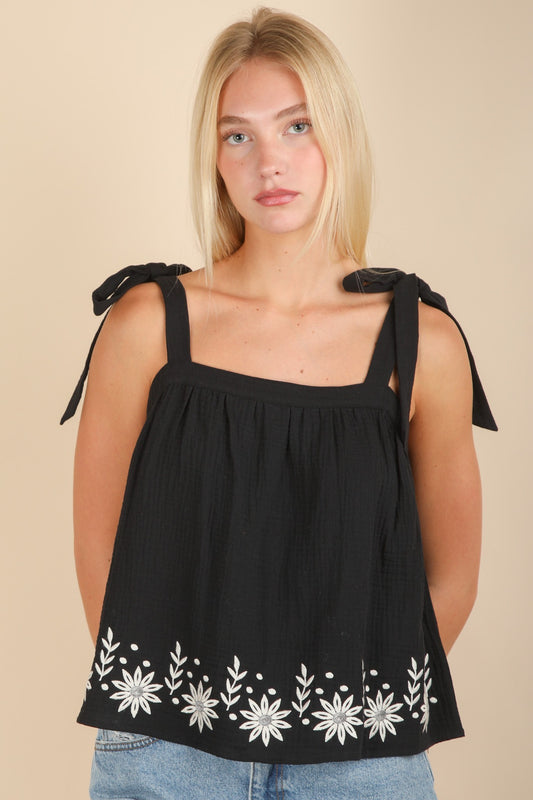 Onyx Bloom Top
